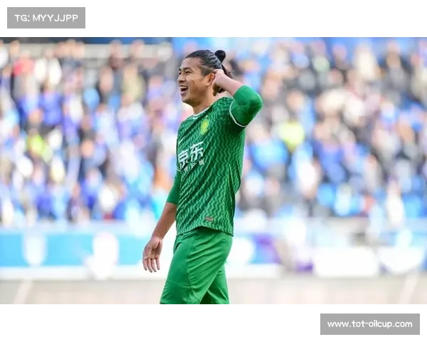 国安张玉宁破门，与法比奥默契配合摧毁防线